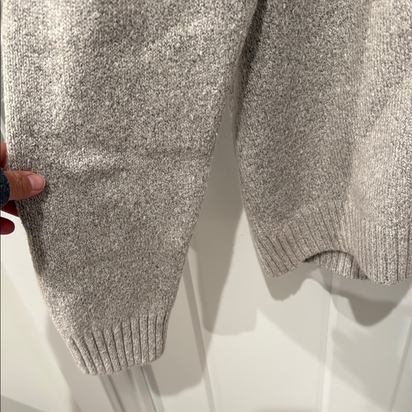 Old Navy Cream Turtleneck Sweater Cozy Knit - Picture 3 of 3